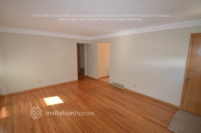 Photo - 4240 6th St NE