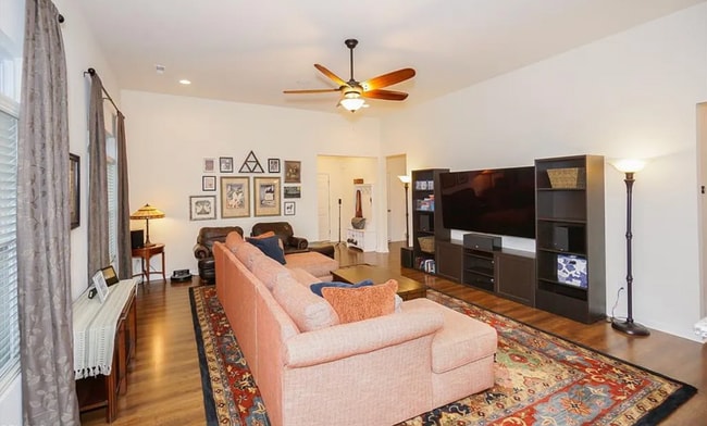 Photo - Charming 3 bedroom 2 bath ranch home with Upstairs bonus room in Wrenn Farm High Point.