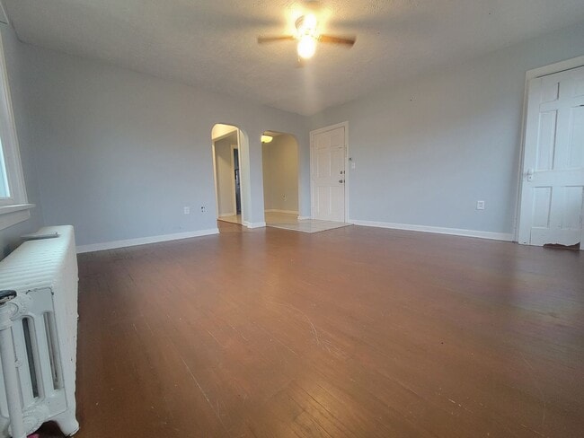Building Photo - 2406 Jackson St Unit Apt # 3