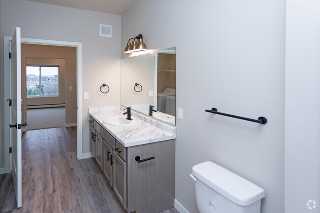 1BR, 1BA - 660SF - The Plains Apartments