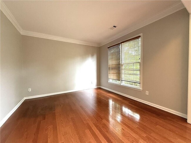 Photo - 1310 Rosewood Dr