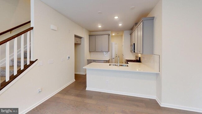 Photo - 714 Parker Blvd