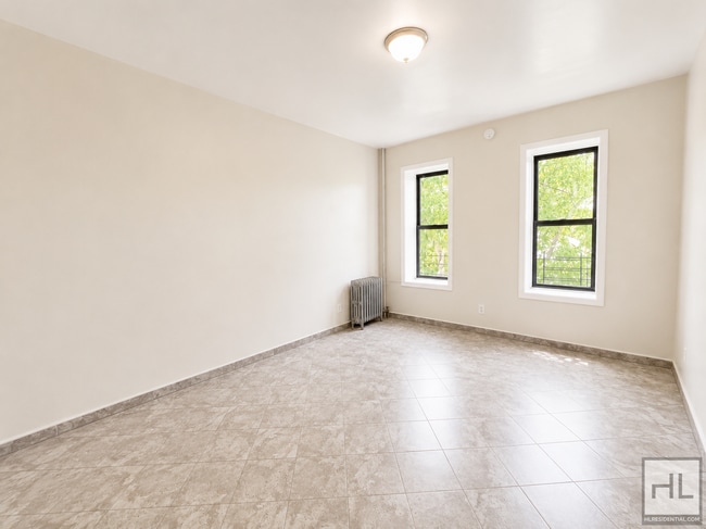 Photo - BAY 22 STREET Unit C2