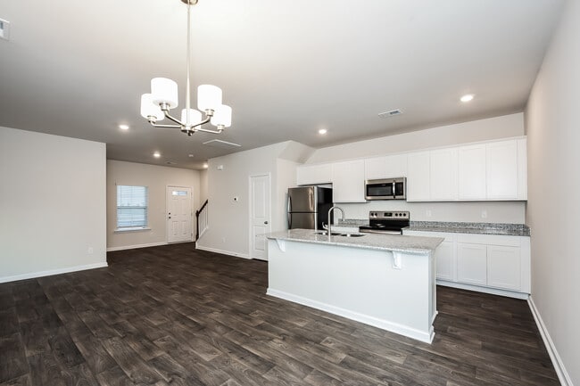 Photo - 300 High Grv Wy