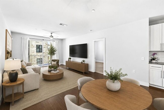 Building Photo - 2801 Dulce Ln Unit 722