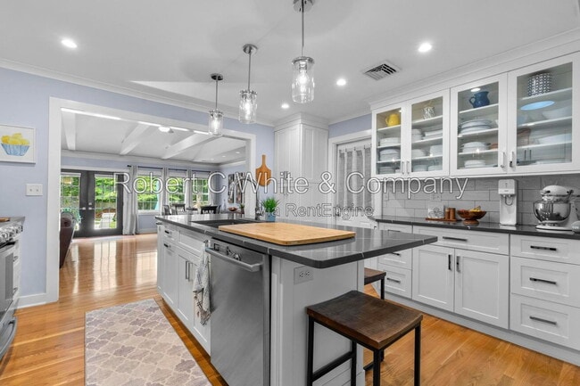 24 Topstone Dr