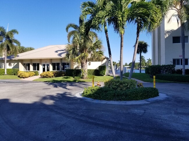 Photo - 638 Snug Harbor Dr Unit E4