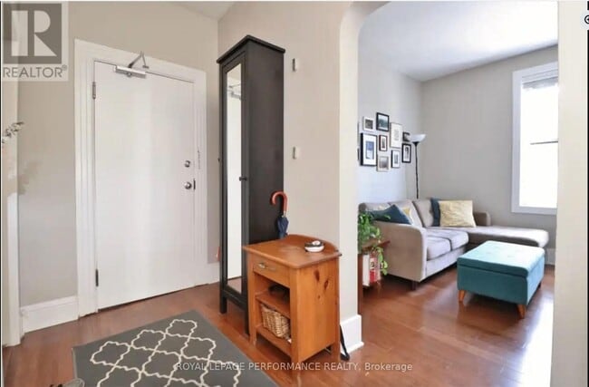 Photo - 157 Drummond St Unit 2