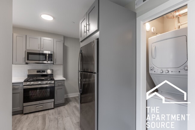 Photo - 1139 Oak Ave Unit W2