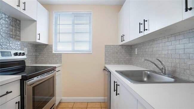 Photo - 540 15th St Unidad 203