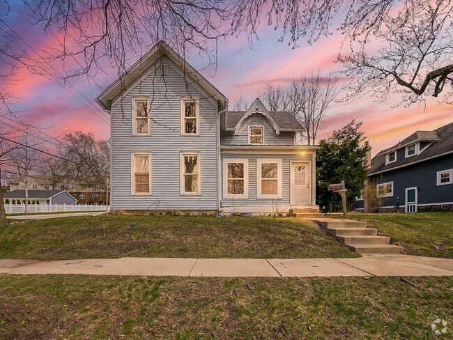 Building Photo - Welcome to this beautiful 1 bedroom, 1 bat... Rental