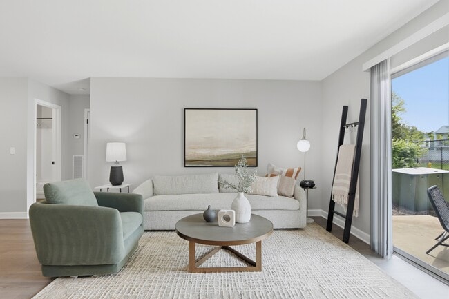 Deer Valley Apartments