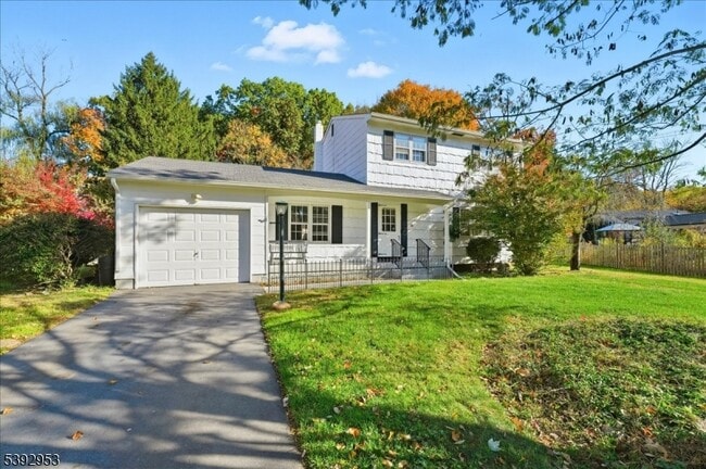 Building Photo - 35 Brooktree Rd