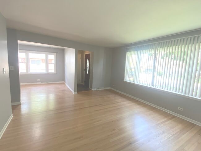 Photo - 426 Berteau Ave