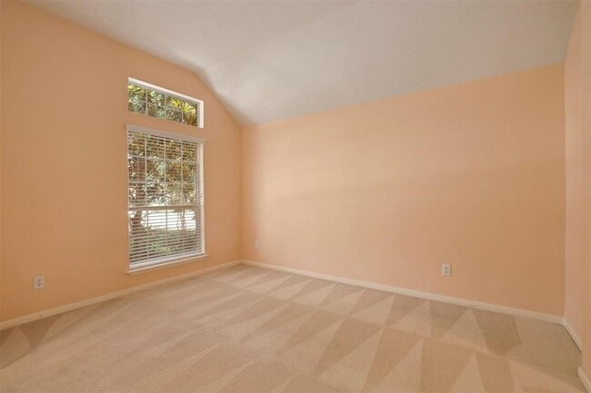 Photo - 11618 Columbia Pines Ln