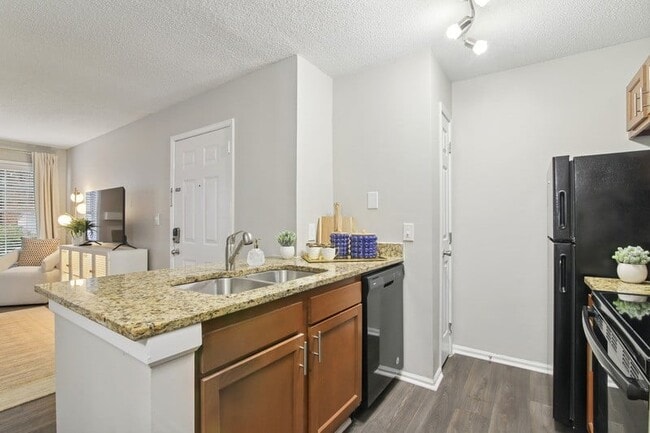 Wood Pointe Apartment Homes
