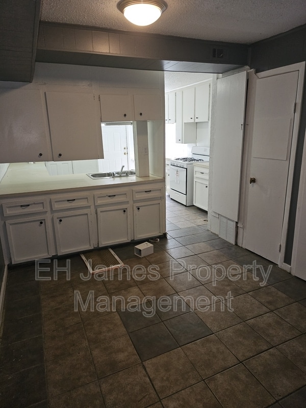 Photo - 217 N Wilson Ave