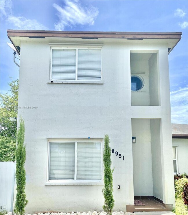 Building Photo - 18951 SW 113th Pl Rental