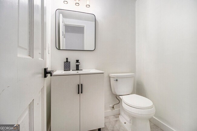 Photo - 8212 Lullwater Ct