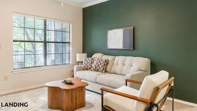 Photo - 165 Forestbrook Dr Unidad 724