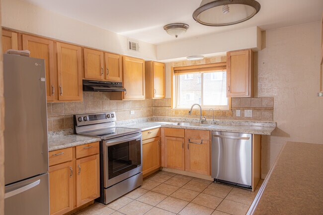 Photo - 9480 Bay Colony Dr