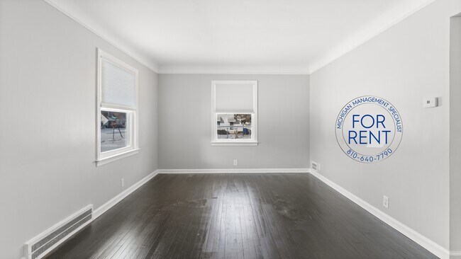 Photo - 301 Chandler Ave