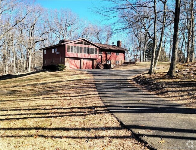 Building Photo - 30 Bear Hills Rd Rental