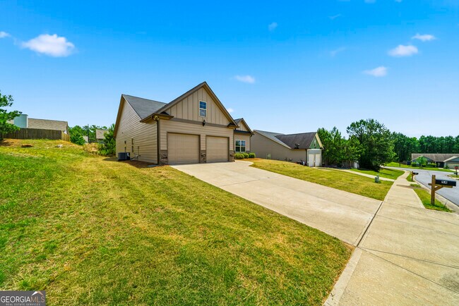 Photo - 54 Holsteiner Ln