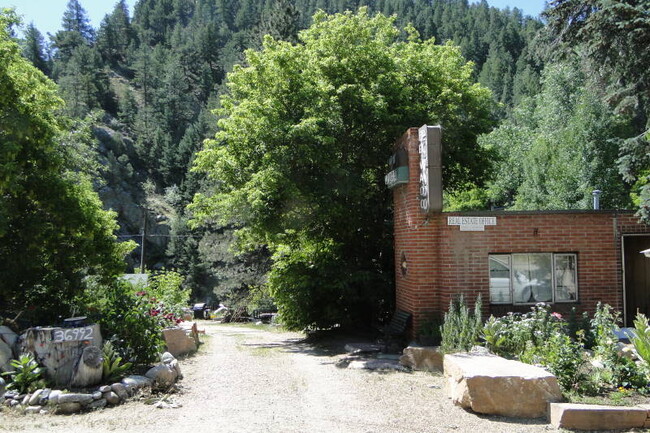 Iconic location in Boulder Canyon - 36992 Boulder Canyon Dr House