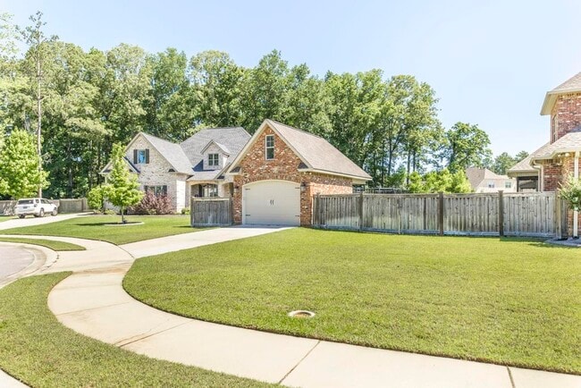 Photo - 305 Pine Trace Ln