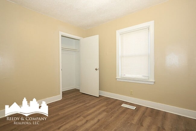 Photo - 3733 Miami Ave