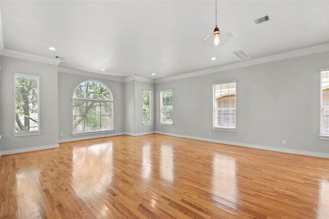Photo - 1602 Colorado St