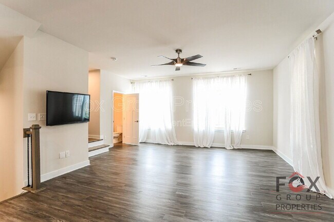 Photo - 122 Lanyard Dr