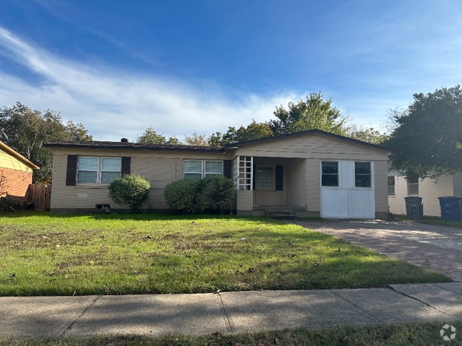 Building Photo - 10932 Dunaway Dr Rental