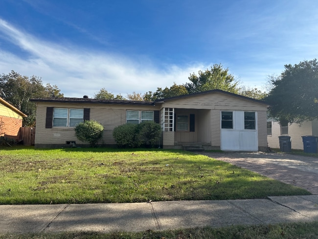 Photo - 10932 Dunaway Dr House