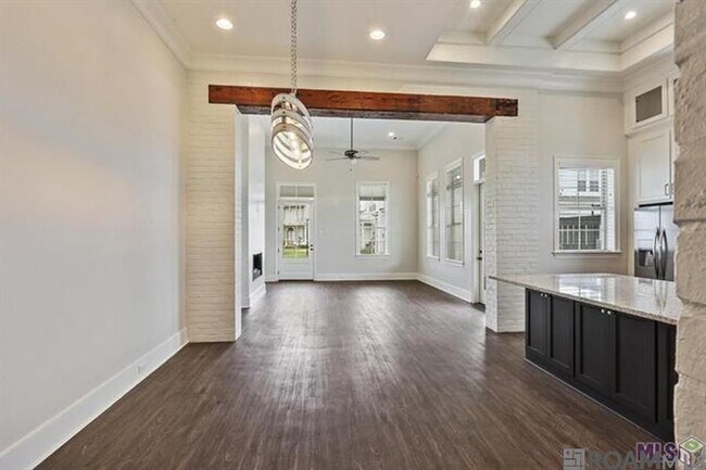 Photo - 10931 N Creek Ln