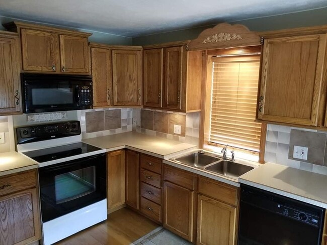 Photo - 936 Garfield St