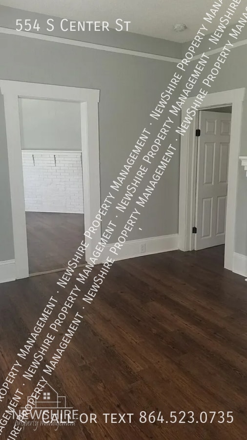 Photo - 554 S Center St