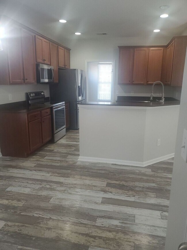 Photo - Beautiful Home in Weatherstone