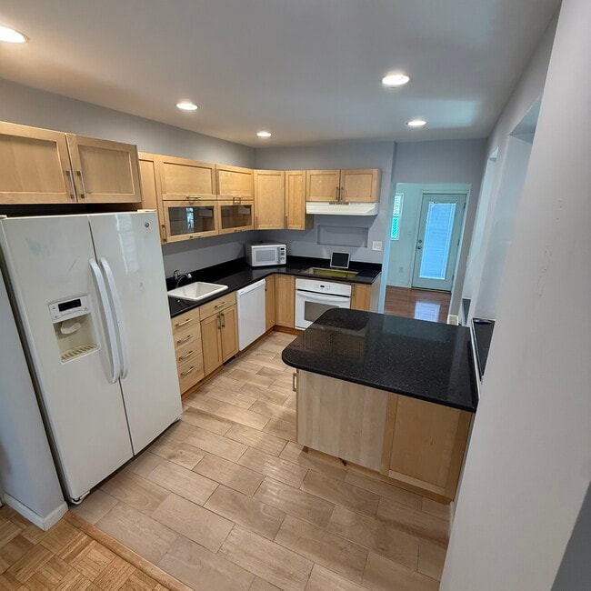 Photo - 3430 Almond St