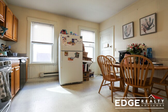 Photo - 44 Easton St Unit 2