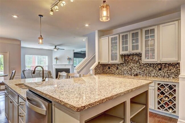 Photo - 409 Golden Rod Ct
