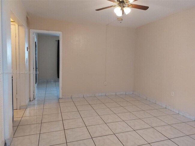 Photo - 5801 NE 18th Ave Unit 2