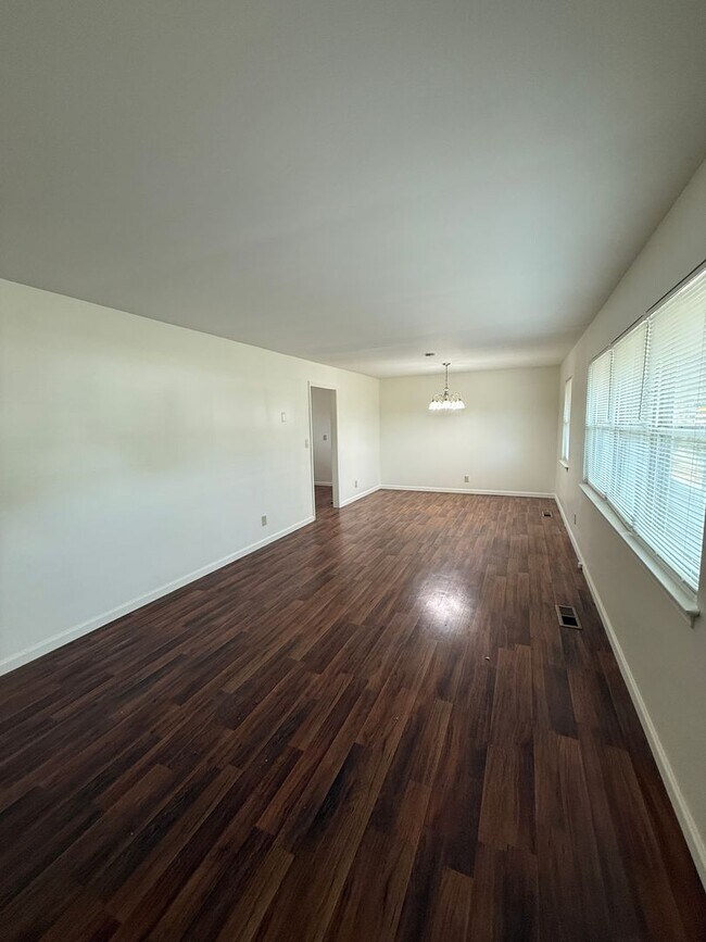 Photo - 4 Bedroom / 2 Bath Home