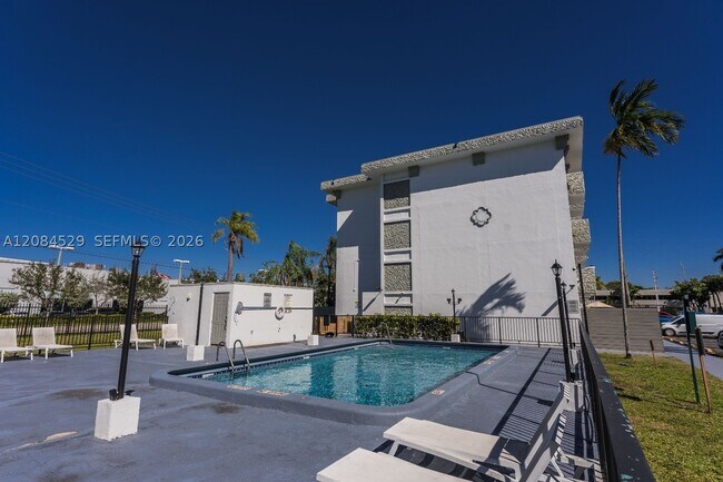 Photo - 16450 NW 2nd Ave Unit 103