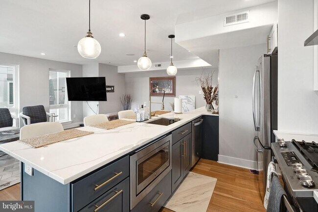Photo - 1224 N 26th St Unit J1