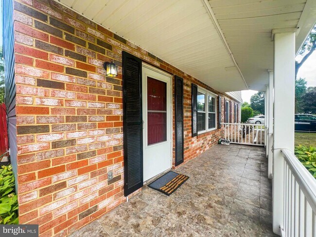 Photo - 673 Quail Dr House