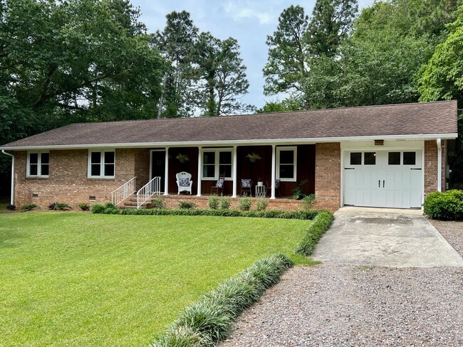 917 Shadow Dr