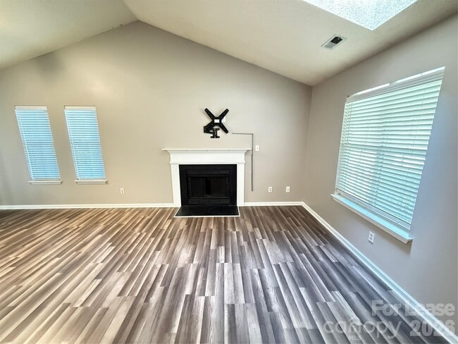 8006 Maxwelton Dr