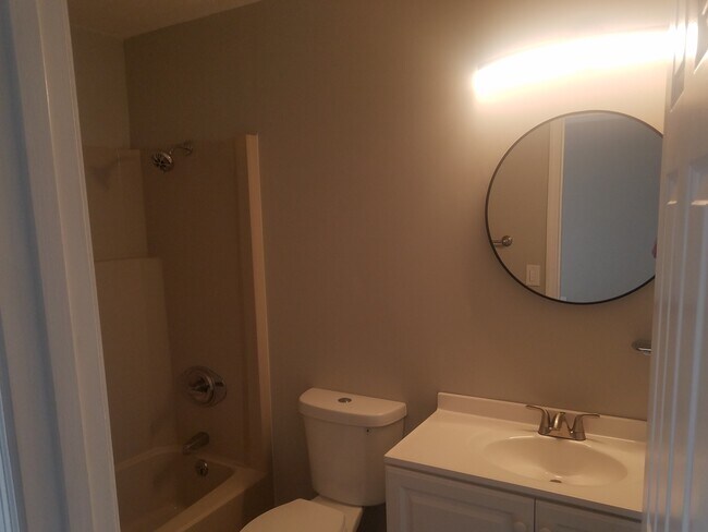 Photo - Maplecrest Square Apartments